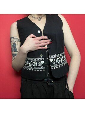 Talbots / vintage black vest with white floral waist band 🤍🖤​